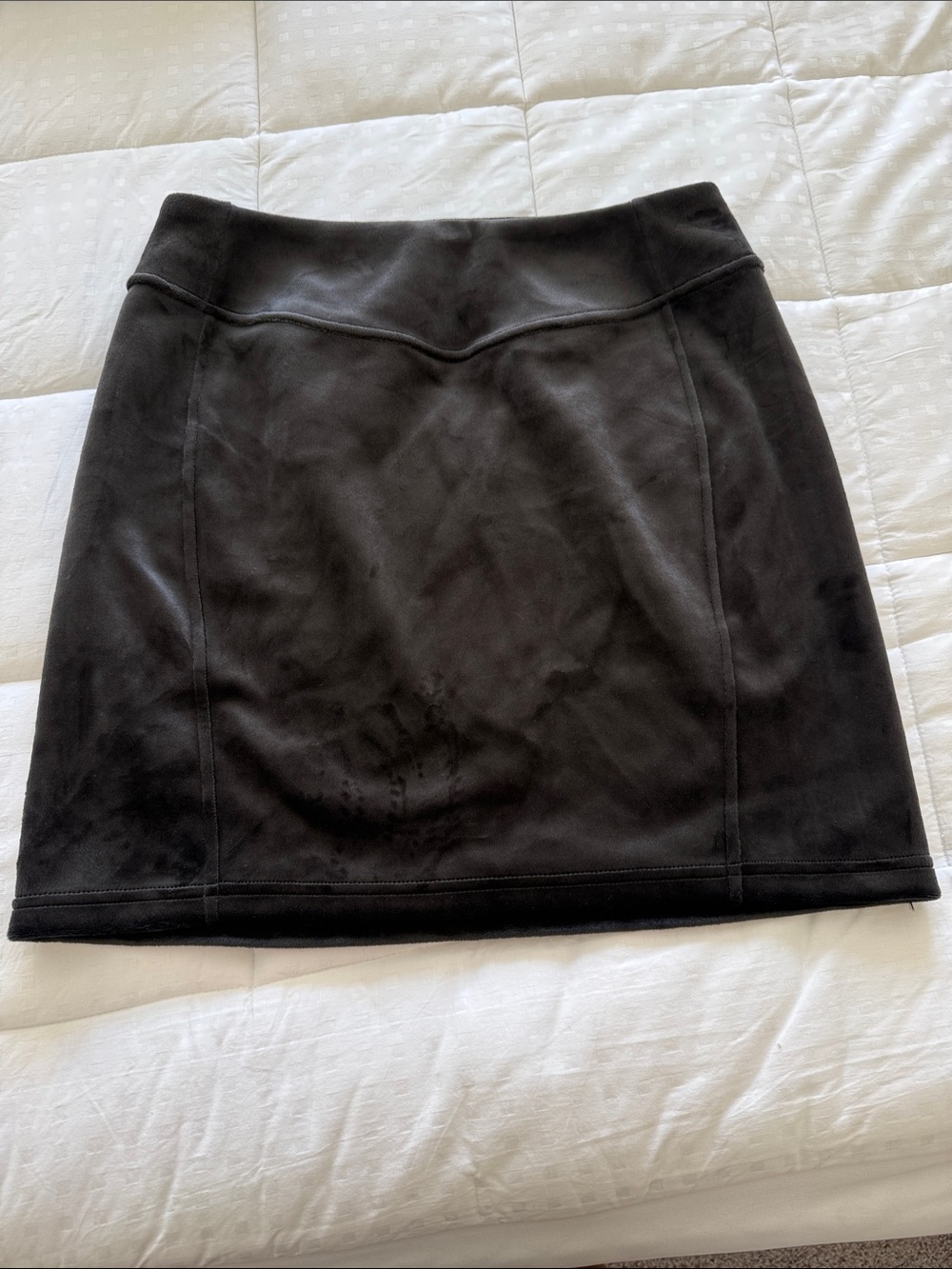 Lululemon Scuba Mid-Rise Mini Skirt Suede